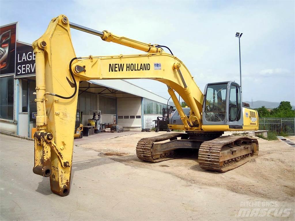 New Holland E 385 Paletli ekskavatörler