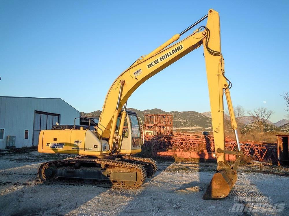 New Holland E215 Paletli ekskavatörler