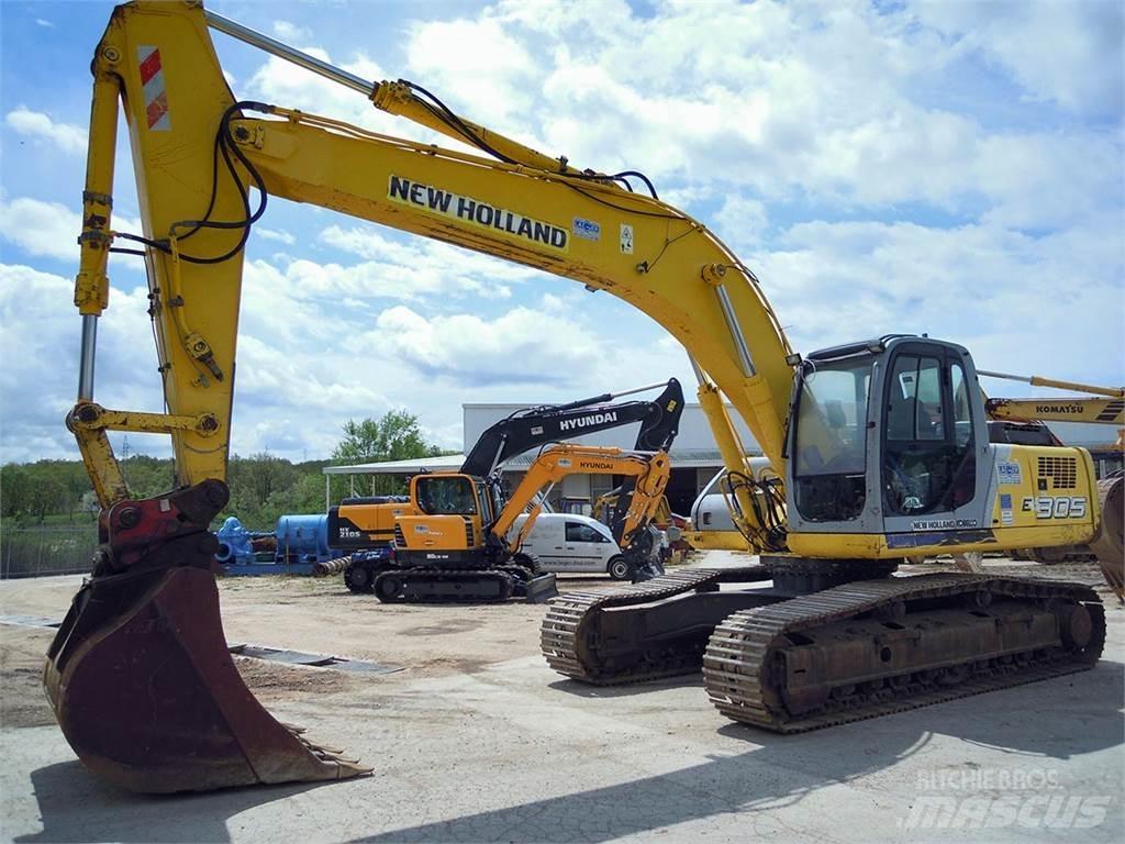 New Holland E305 Paletli ekskavatörler