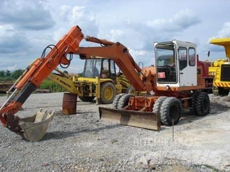 Schaeff HML 40 Lastik tekerli ekskavatörler