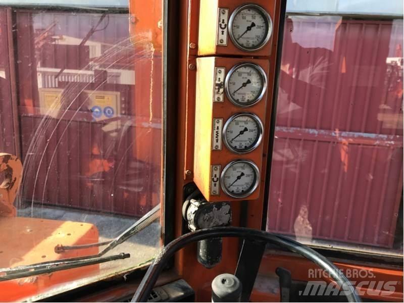 Tamrock Super 316G/CAB Sondaj kuleleri