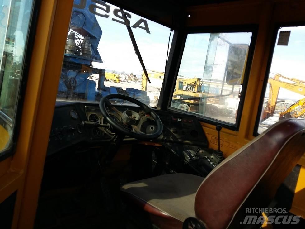 Volvo A25 Belden kirma kaya kamyonu