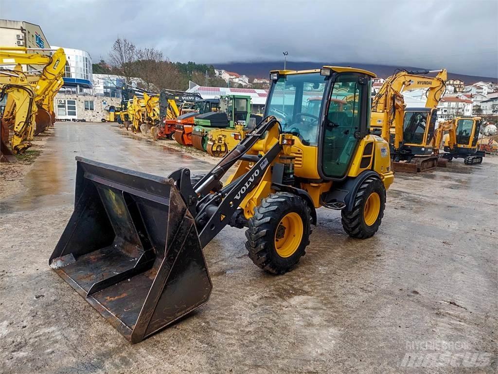 Volvo L25F Diger