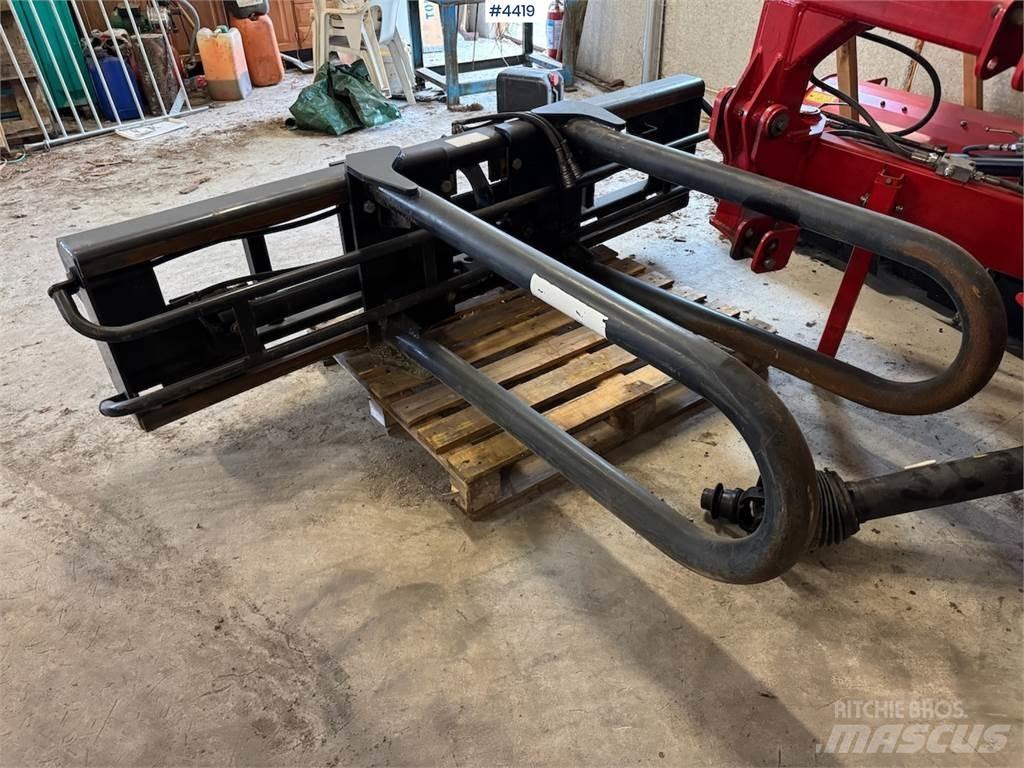  Ålø Firkantklype Diger hasat ve söküm makinaları