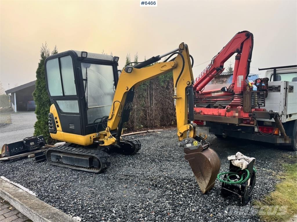 CAT 301.8 Paletli ekskavatörler