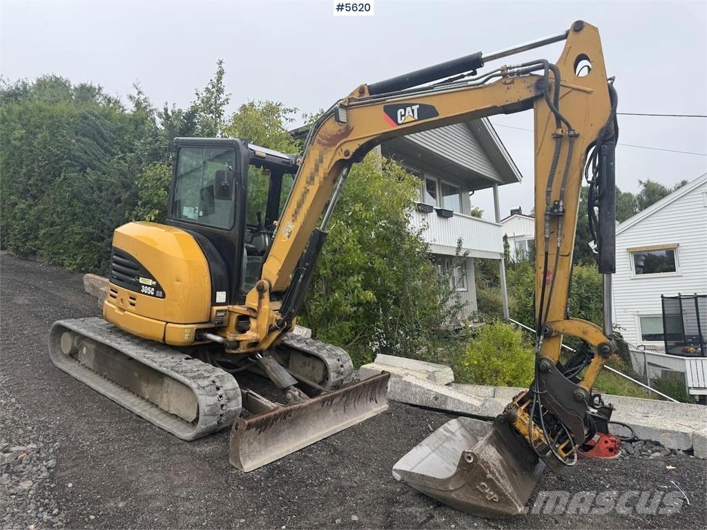 CAT 305 CR Paletli ekskavatörler