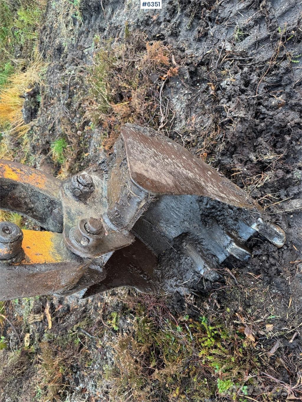 Hanix N 260-2 Paletli ekskavatörler