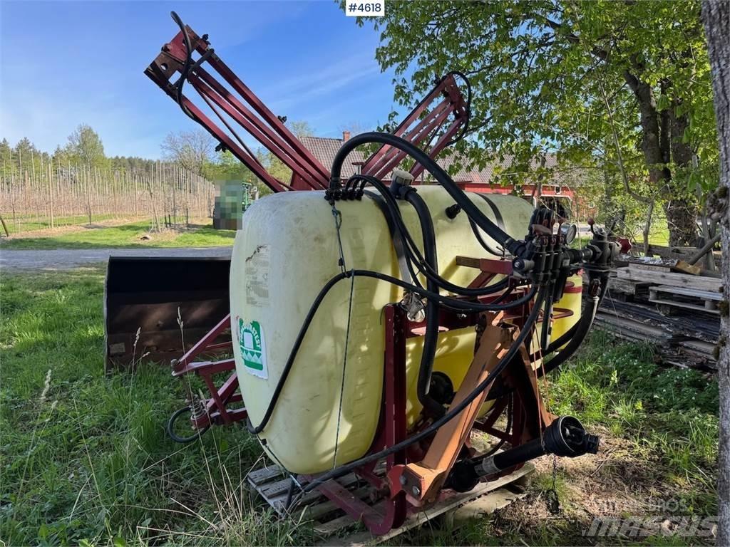 Hardi NK 800 Kendinden tahrikli pülverizatörler