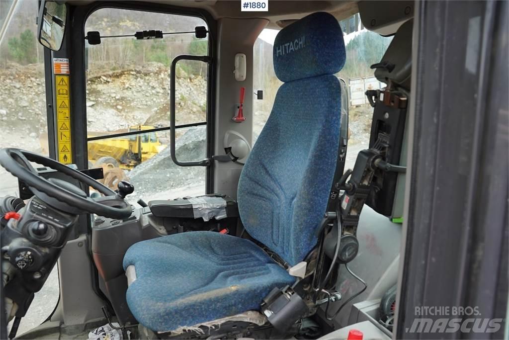 Hitachi ZW220 Tekerlekli yükleyiciler