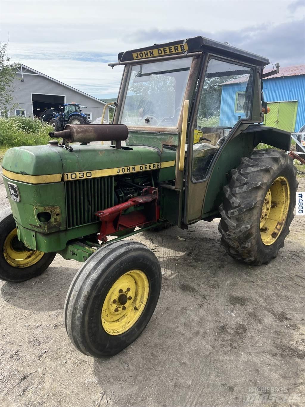 John Deere 1030 Traktörler