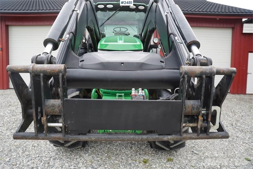 John Deere 6215R Traktörler