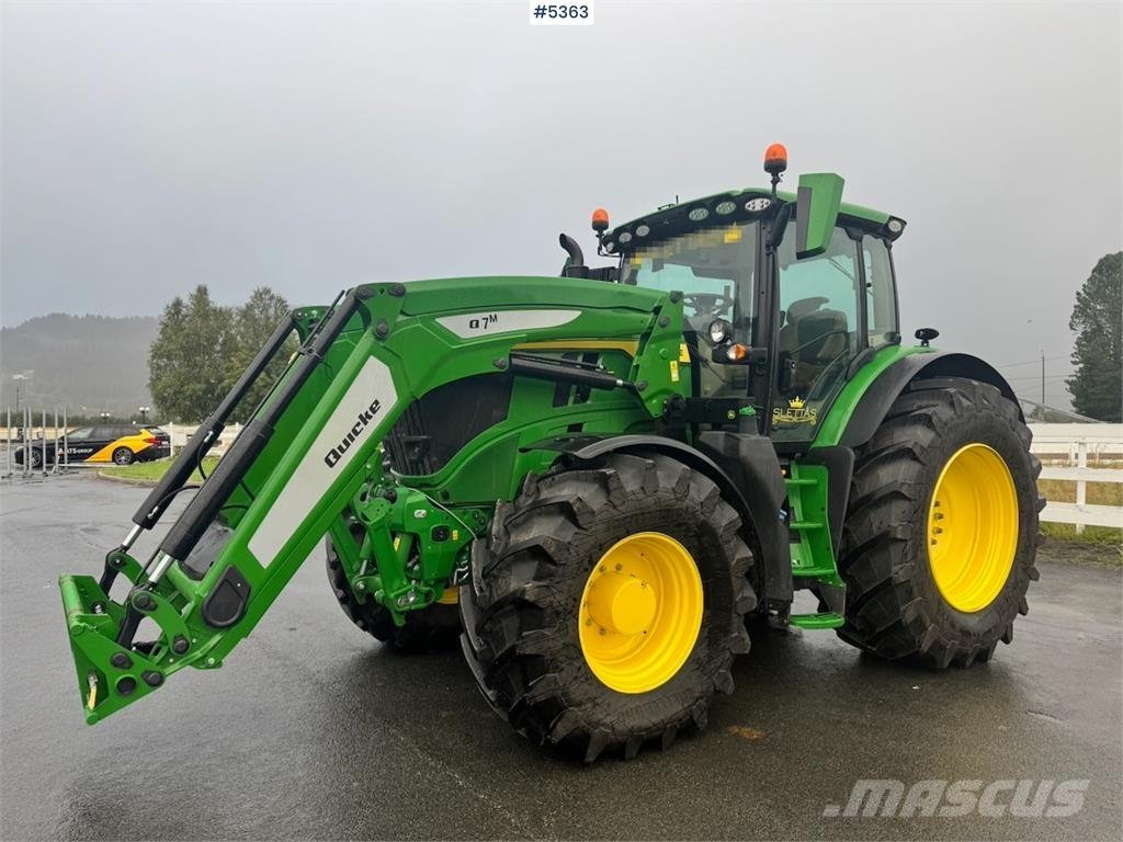 John Deere 6R 215 Traktörler
