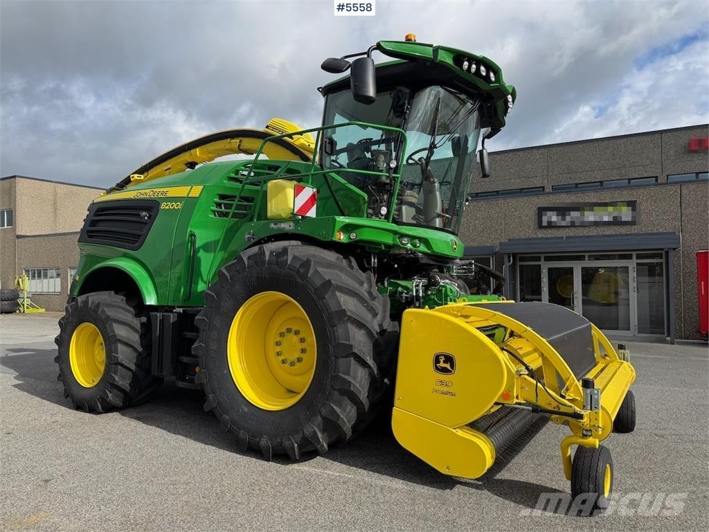 John Deere 8200 Diger hasat ve söküm makinaları