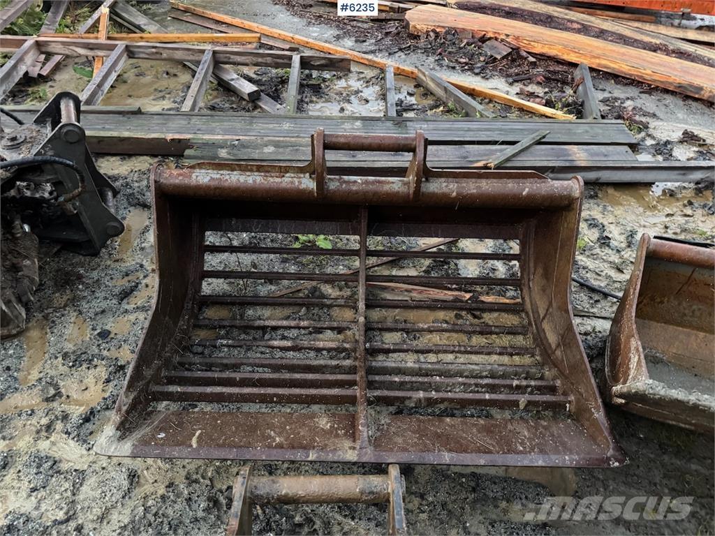 Kato HD 308 US Paletli ekskavatörler