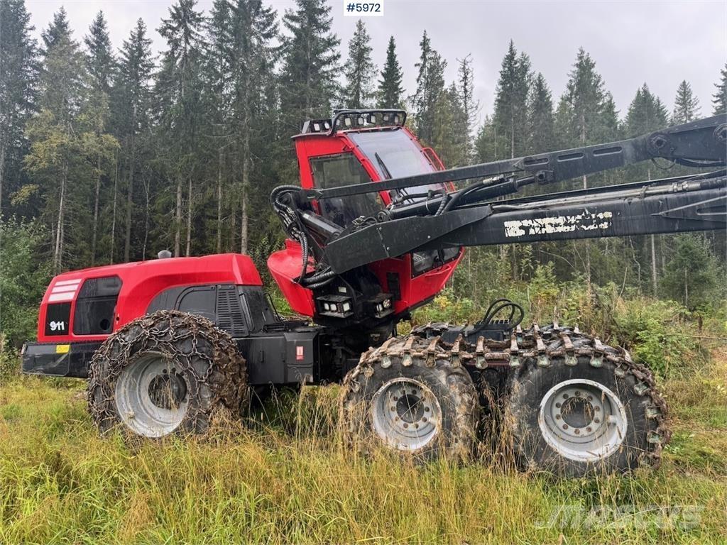 Komatsu 911-6 Biçerdöverler