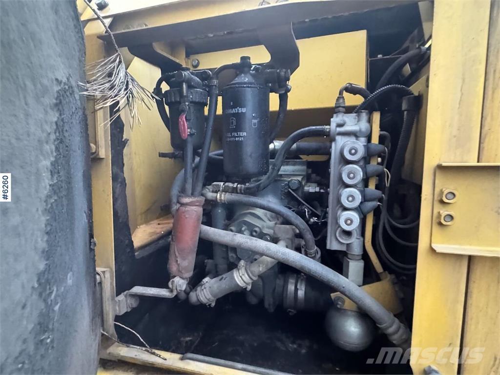 Komatsu PC130-6K Paletli ekskavatörler