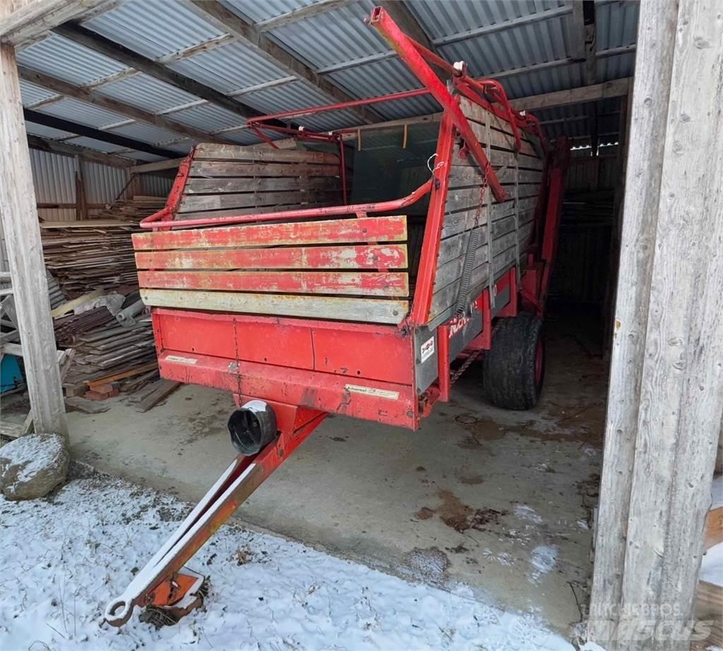 Kverneland UN7000 Hasat vagonları