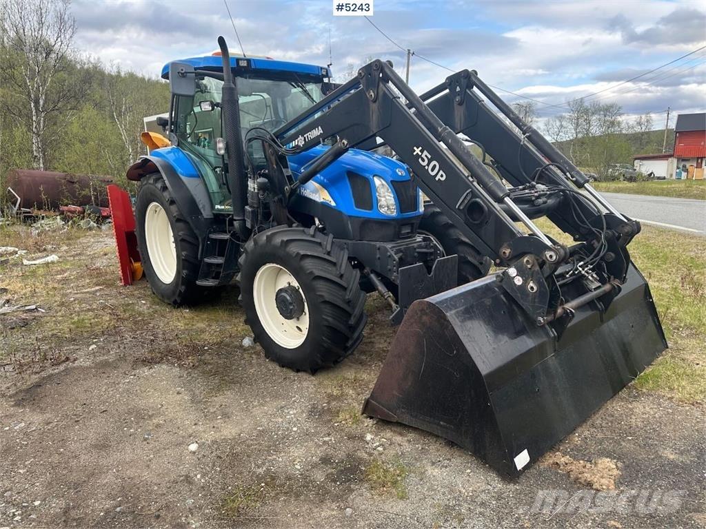 New Holland TS135 Traktörler