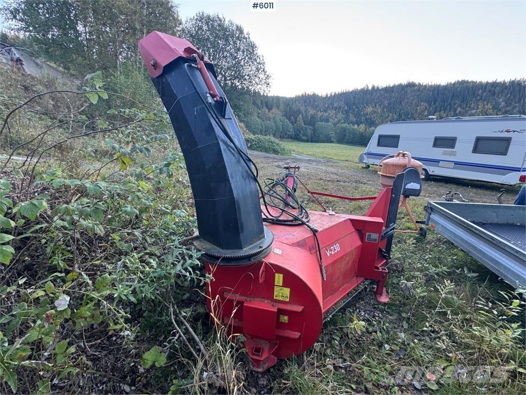 Sisu Handel V-230 Kar küreme biçaklari