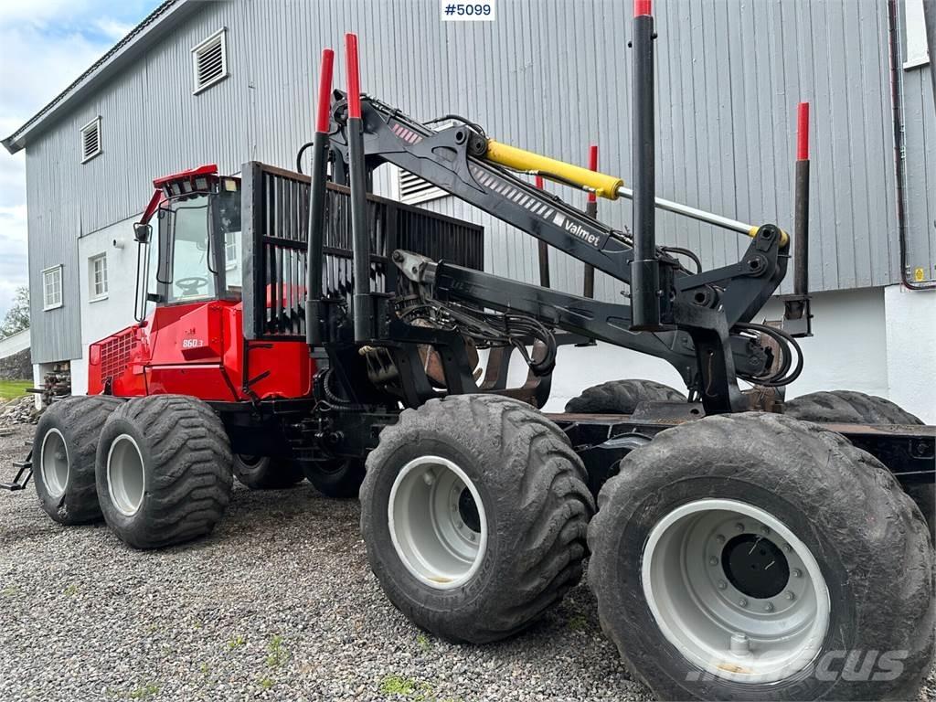 Valmet 860 lll Tomruk vinçleri