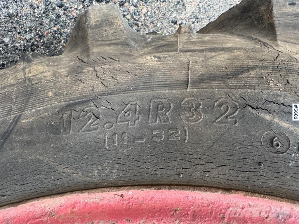 Volvo 400 Buster Traktörler