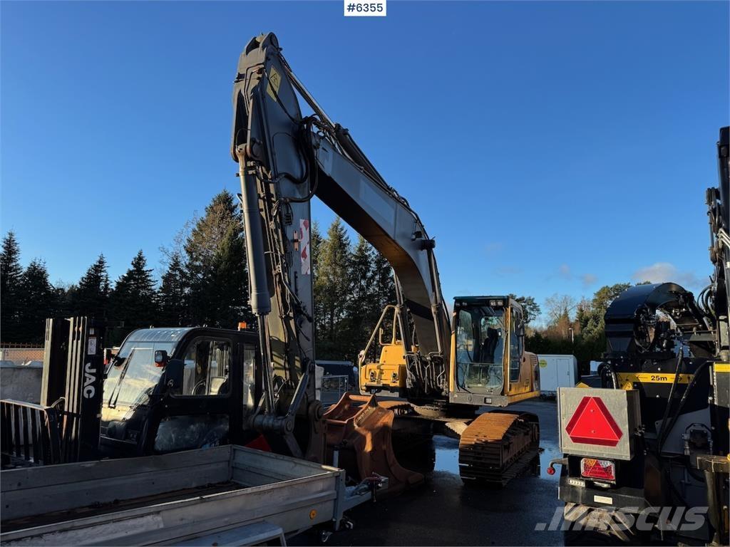 Volvo EC240BNLC Paletli ekskavatörler