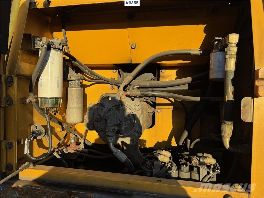 Volvo EC240BNLC Paletli ekskavatörler