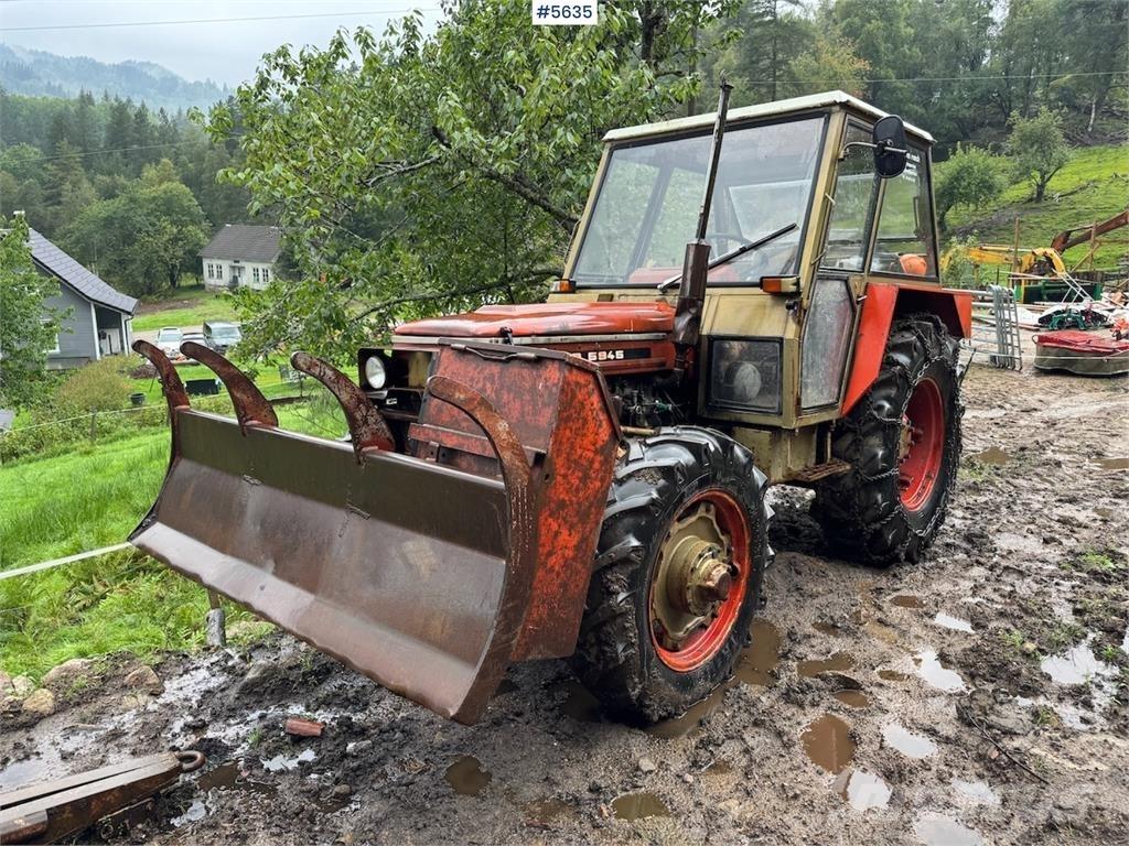 Zetor 5945 Traktörler