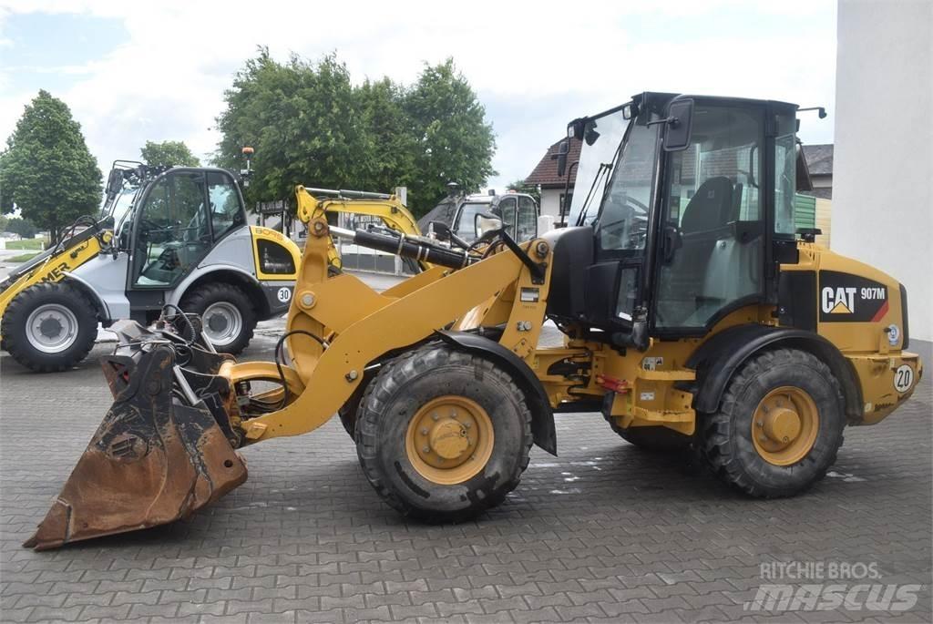CAT 907M Tekerlekli yükleyiciler