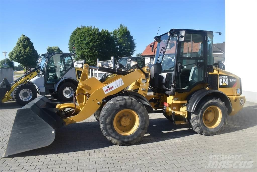 CAT 908M Tekerlekli yükleyiciler