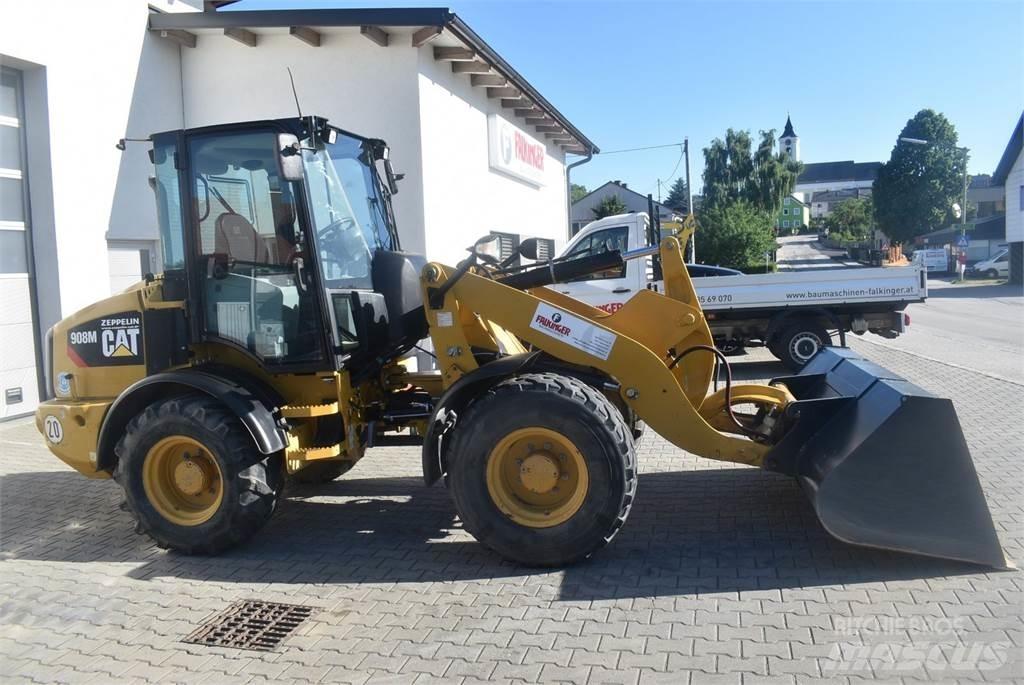 CAT 908M Tekerlekli yükleyiciler