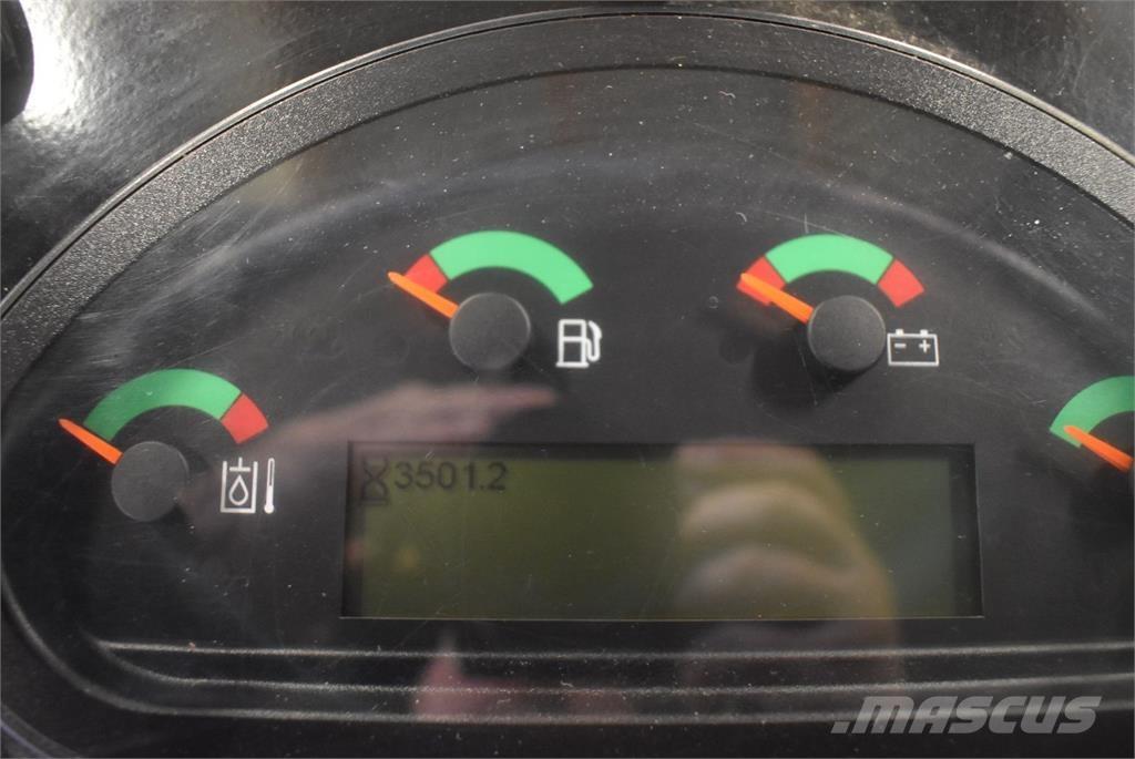 CAT 908M Tekerlekli yükleyiciler