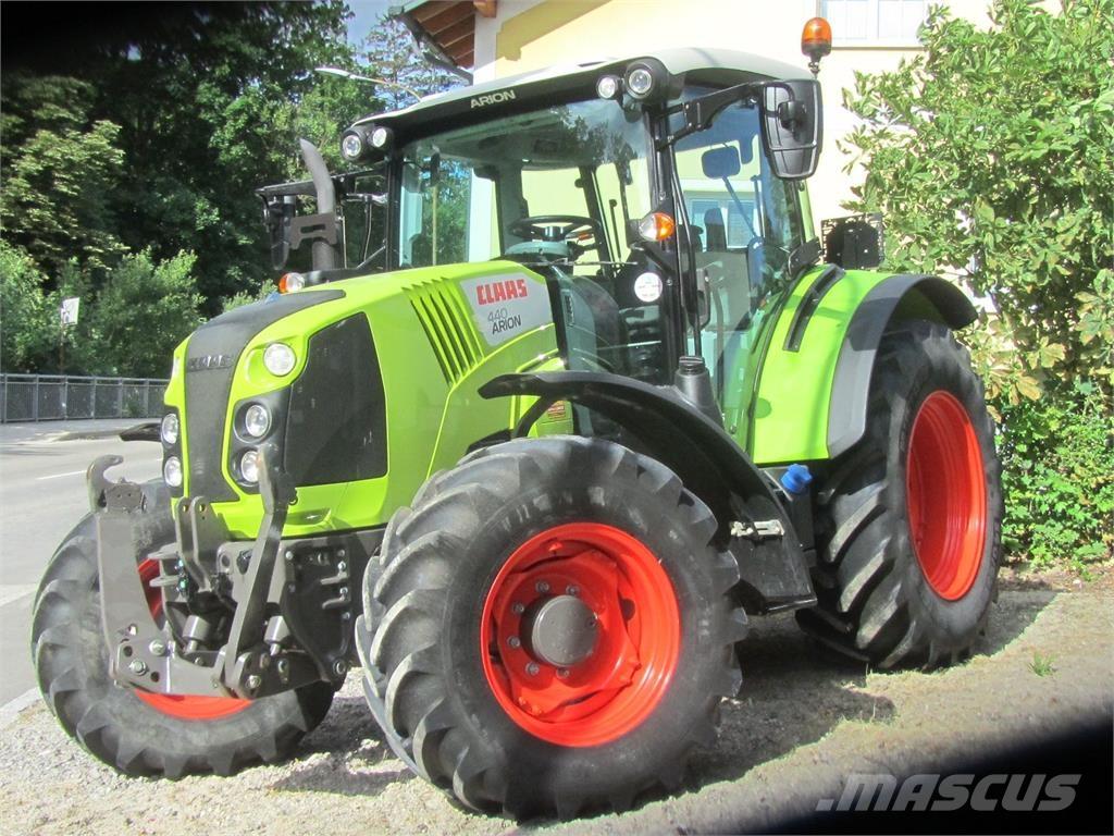 CLAAS Arion 440 Traktörler