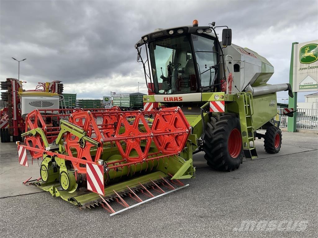 CLAAS AVERO 240 Biçerdöverler