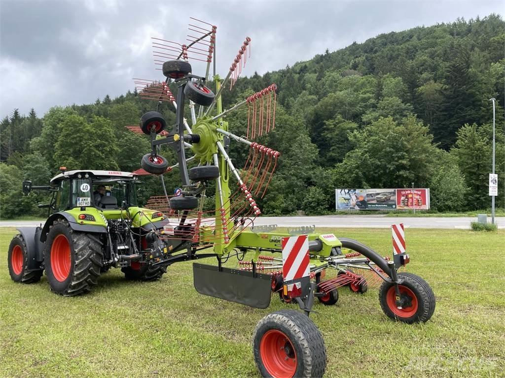 CLAAS Liner 2700 Kendi yürür saman makinaları