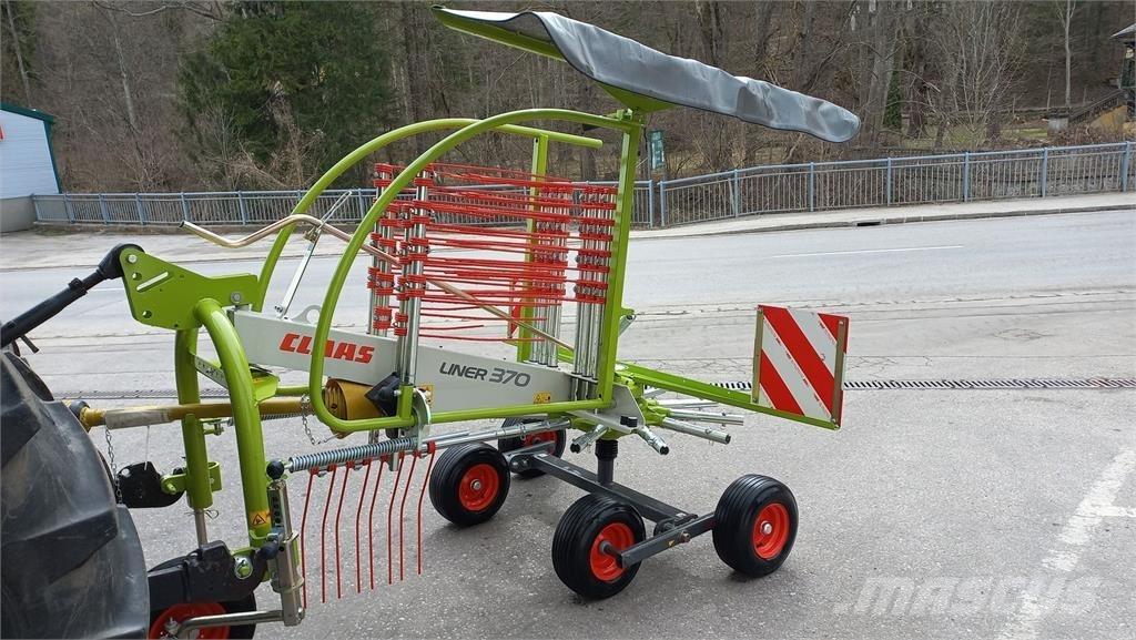 CLAAS Liner 370 Kendi yürür saman makinaları