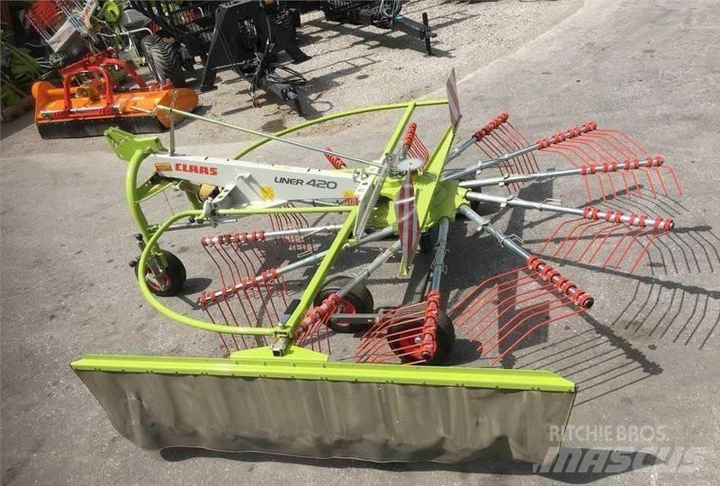 CLAAS Liner 420 Kendi yürür saman makinaları
