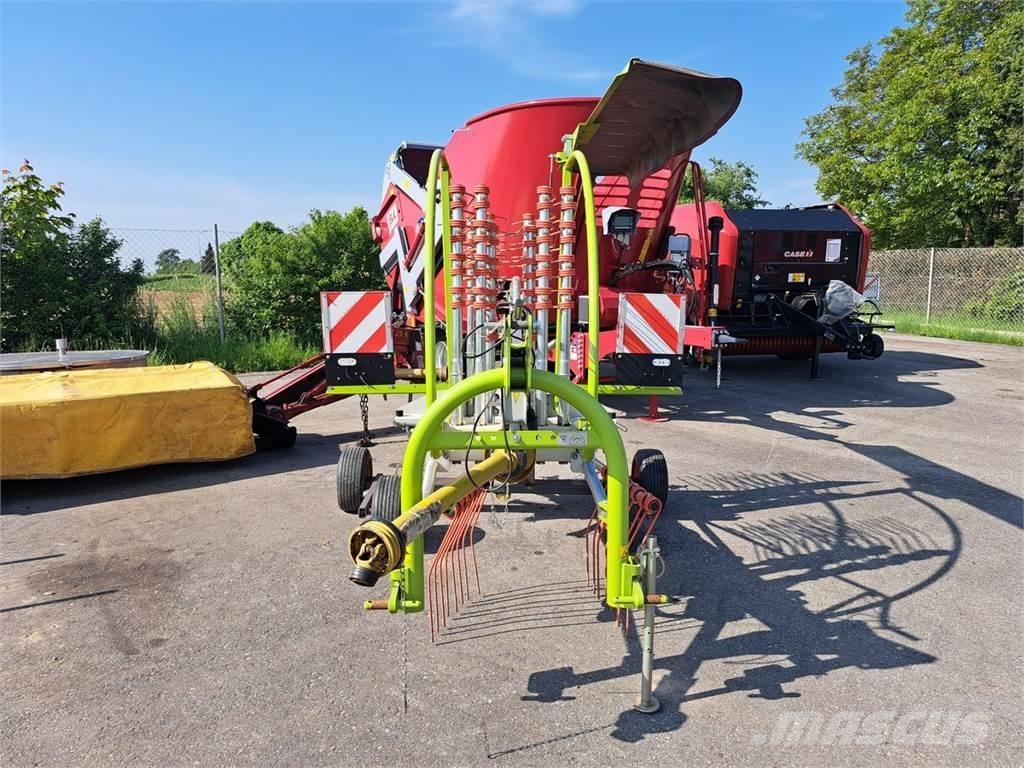CLAAS Liner 420 Kendi yürür saman makinaları