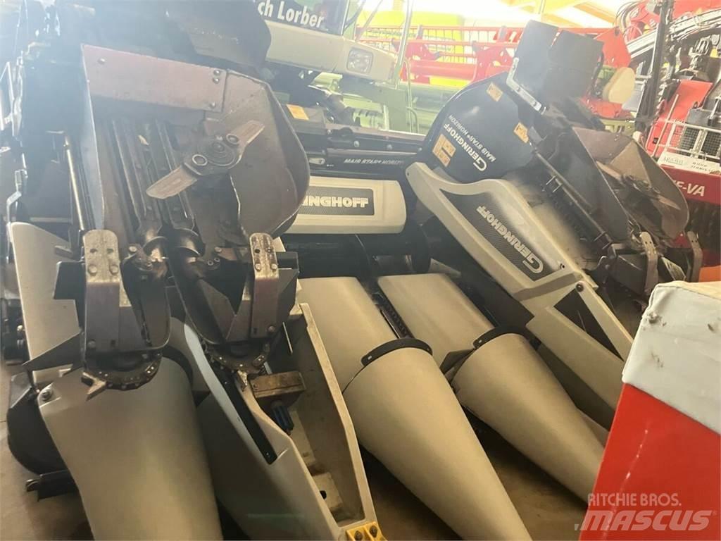 CLAAS Mega 370 Biçerdöverler