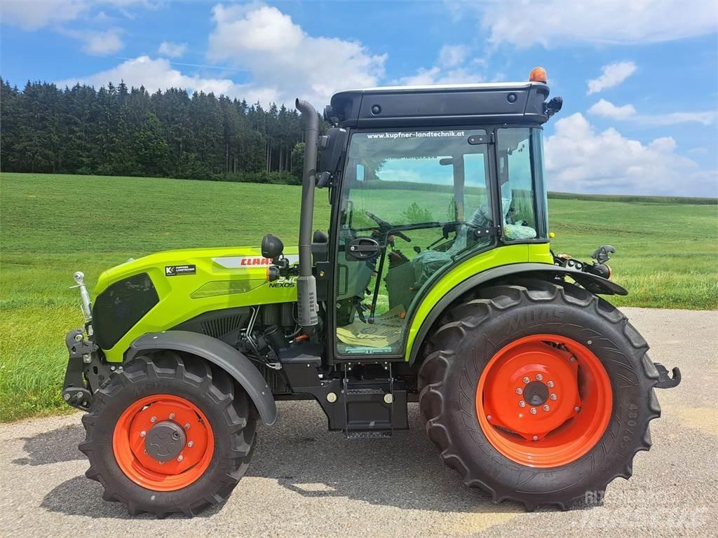 CLAAS Nexos 240 XL Traktörler
