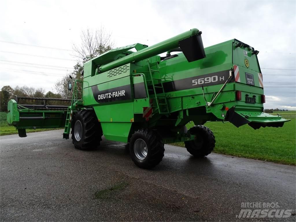 Deutz-Fahr 5690 H Biçerdöverler