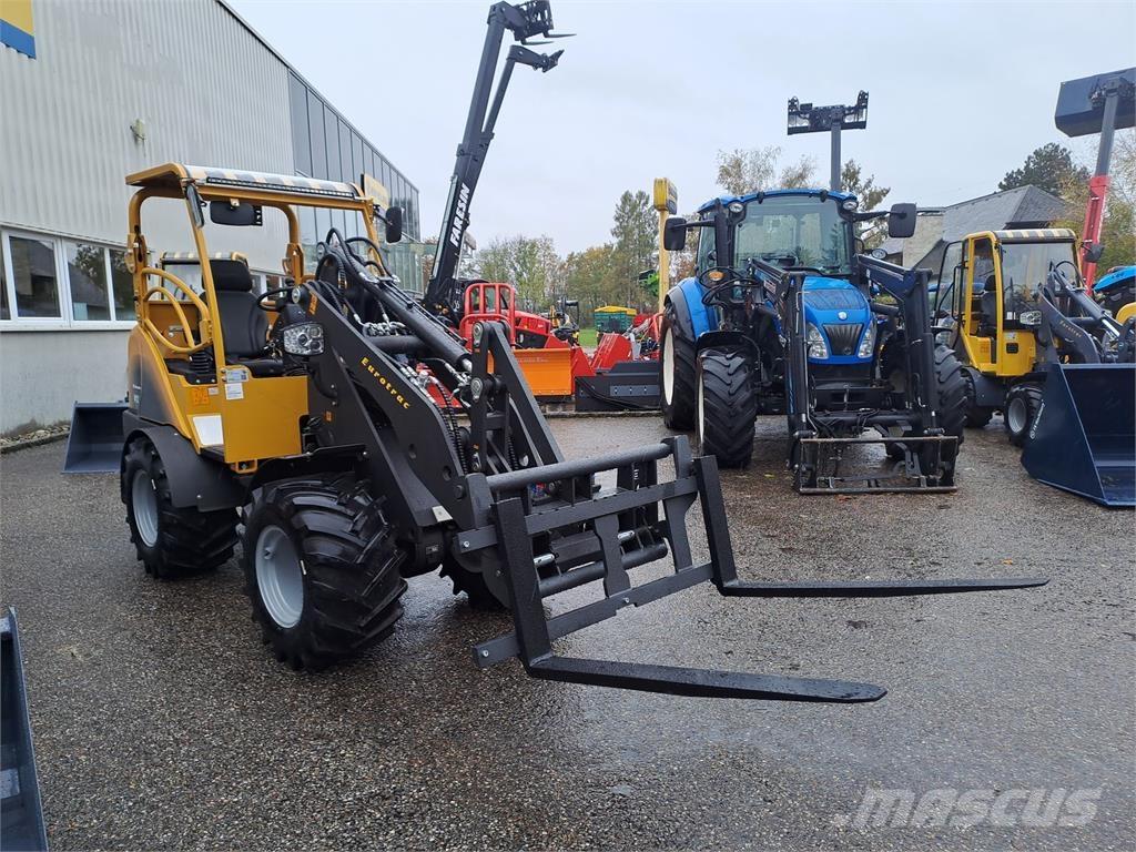 Eurotrac W 12 S Ön yükleyici ve kazicilar