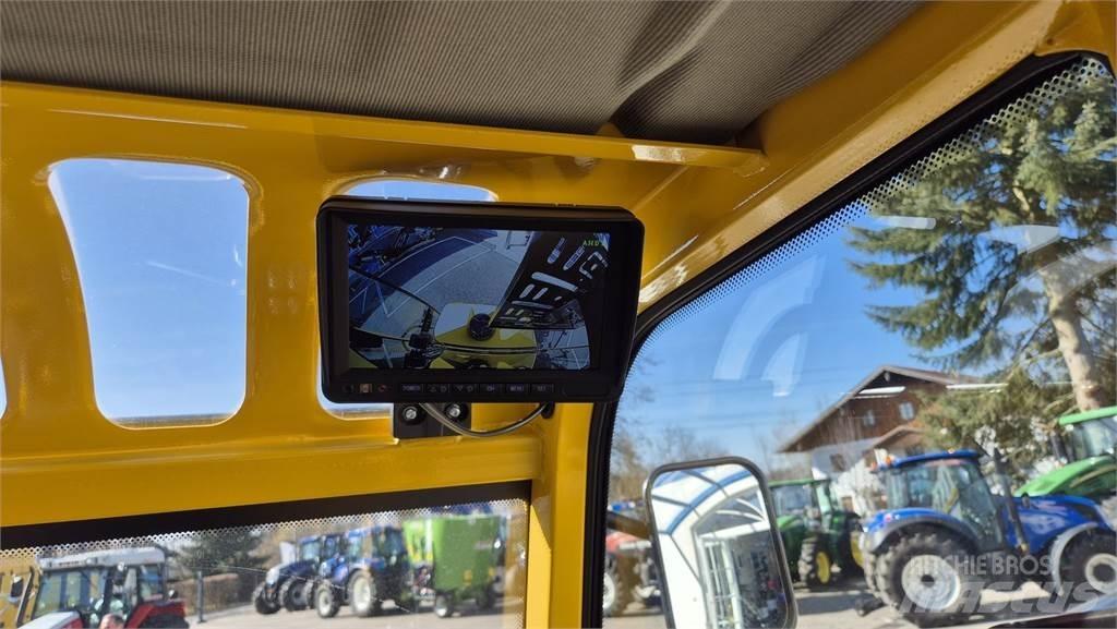 Eurotrac W12 s Ön yükleyici ve kazicilar