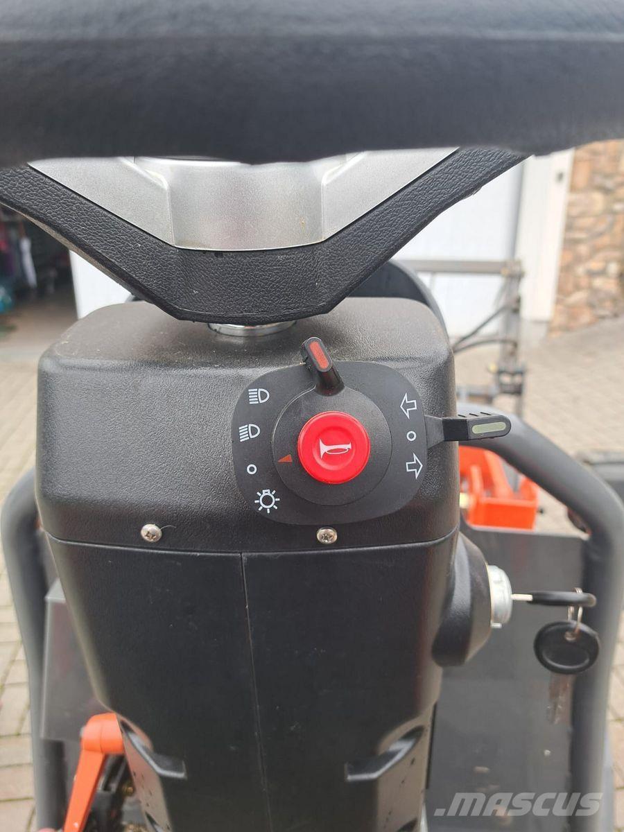 Everun EREL 05 Ön yükleyici ve kazicilar