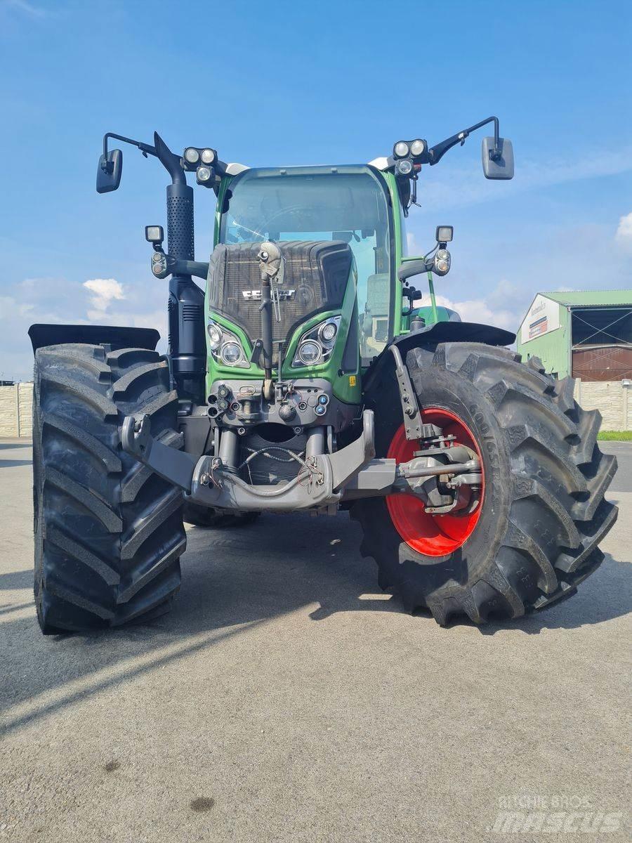 Fendt 718 Vario Traktörler