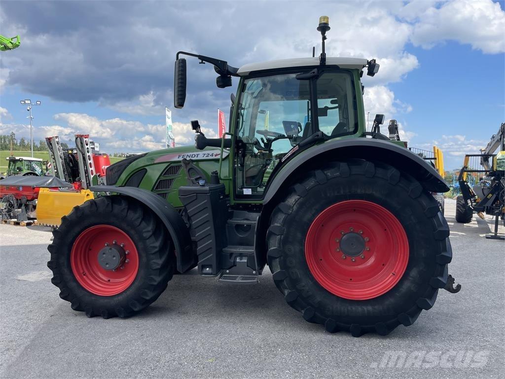 Fendt 724 Vario Traktörler