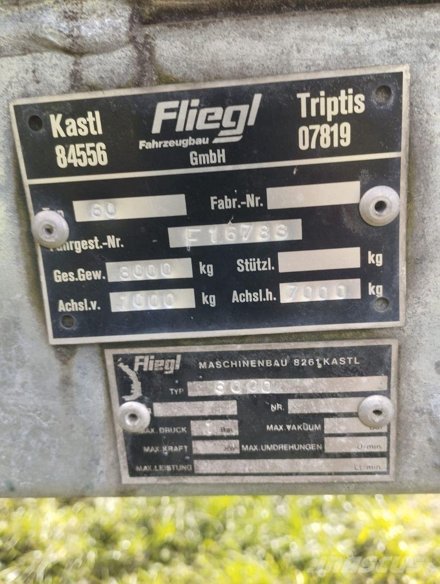 Fliegl  Sivi gübre ve ilaç tankerleri