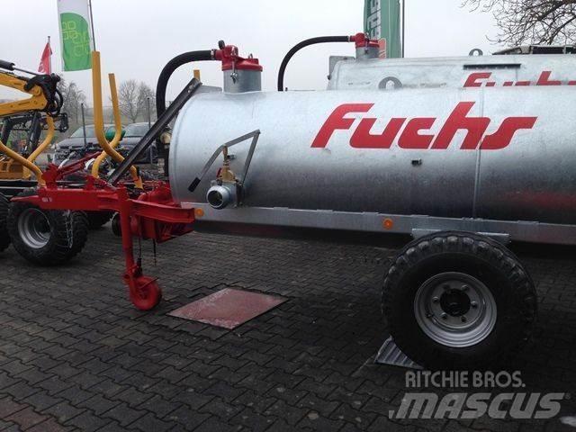 Fuchs VK 3 Sivi gübre ve ilaç tankerleri