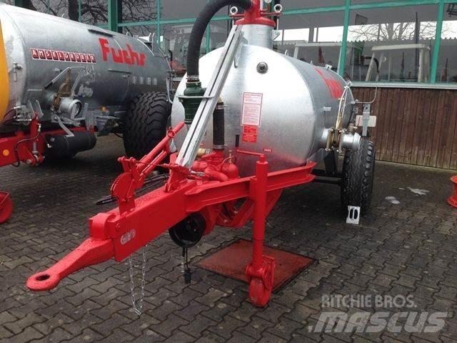 Fuchs VK 3 Sivi gübre ve ilaç tankerleri