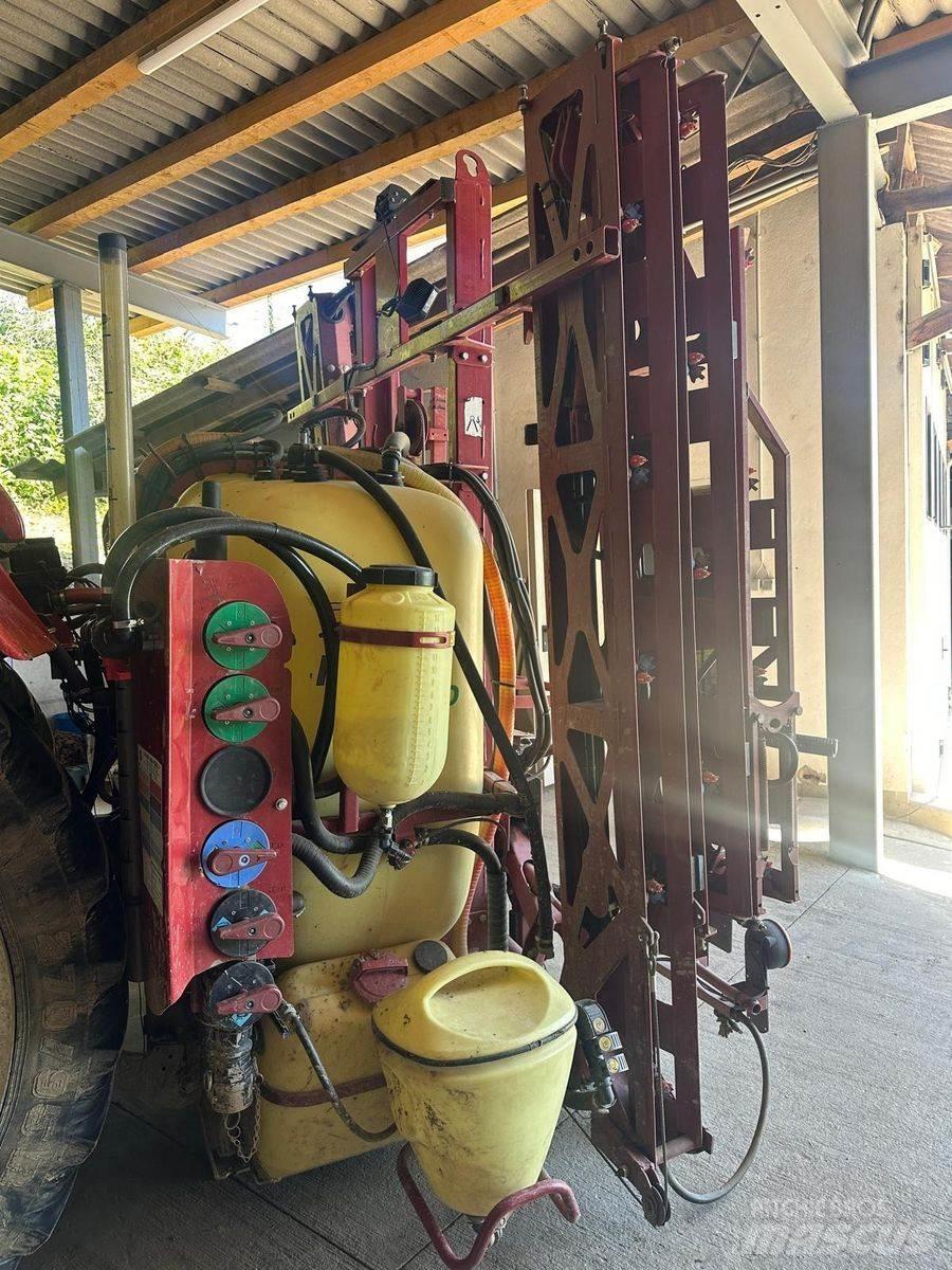 Hardi Master 1200 Çekilir pülverizatörler
